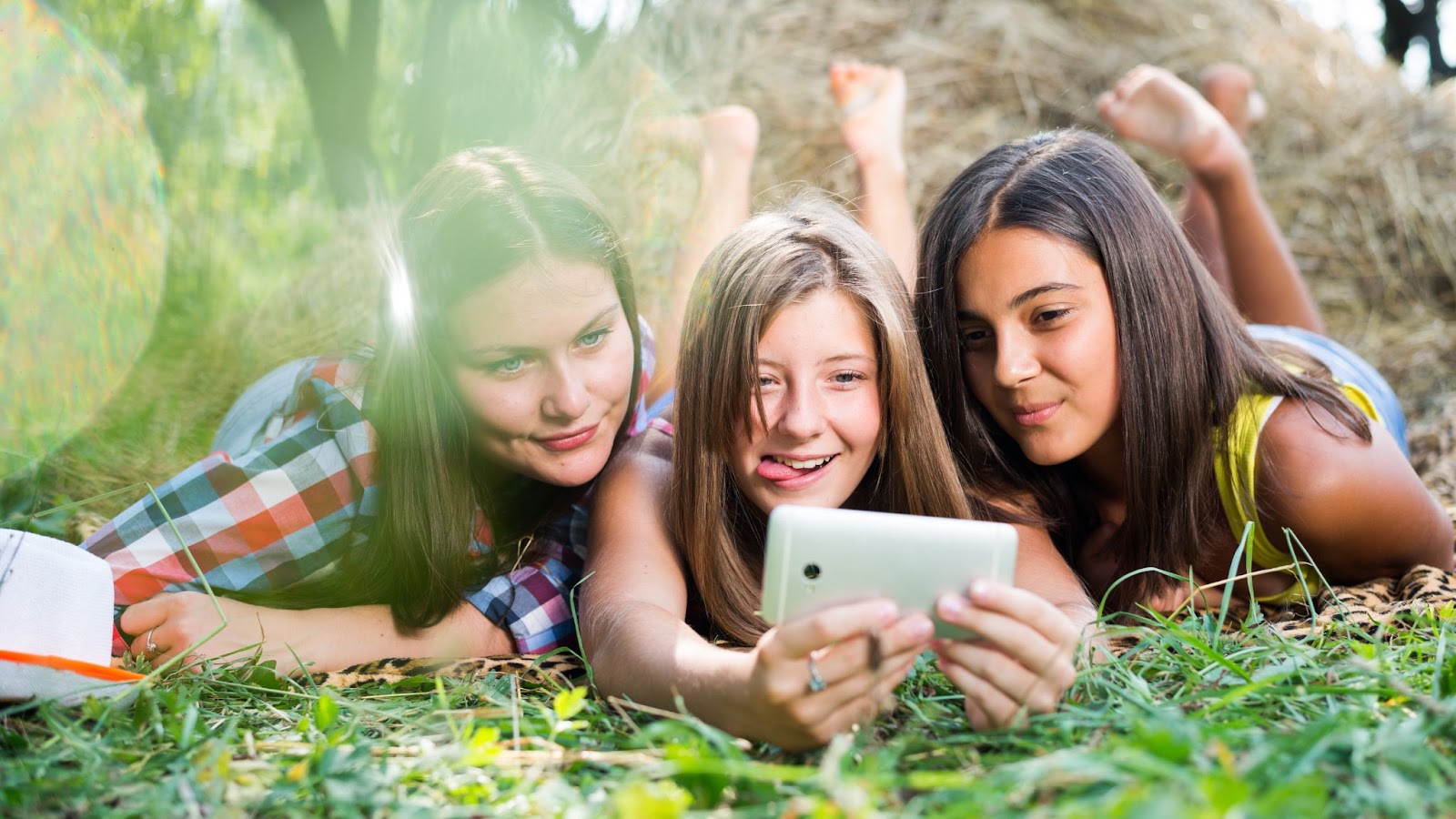 Chicas adolescentes, momento en el que los trastornos alimenticios alcanzan el mayor número de casos.
