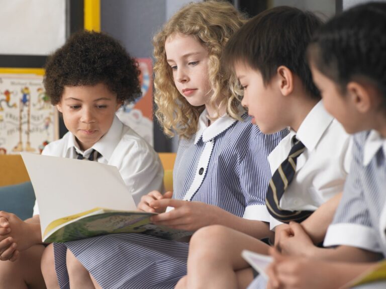 <strong>La forza delle donne: 12 libri da leggere con bambine e bambini</strong>