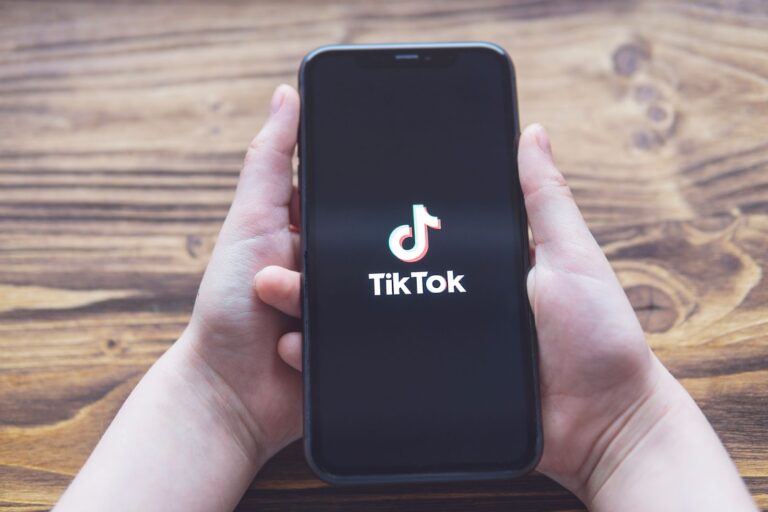 tiktokは何歳から？親子で楽しめる、tiktokおすすめ動画