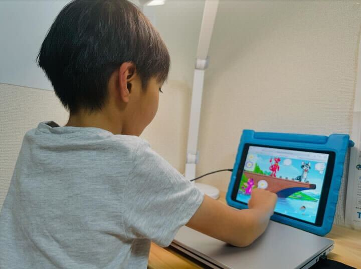 アウトプットが必要だった英語歴4年目の7歳が選んだオンライン英会話ノバキッドとは？