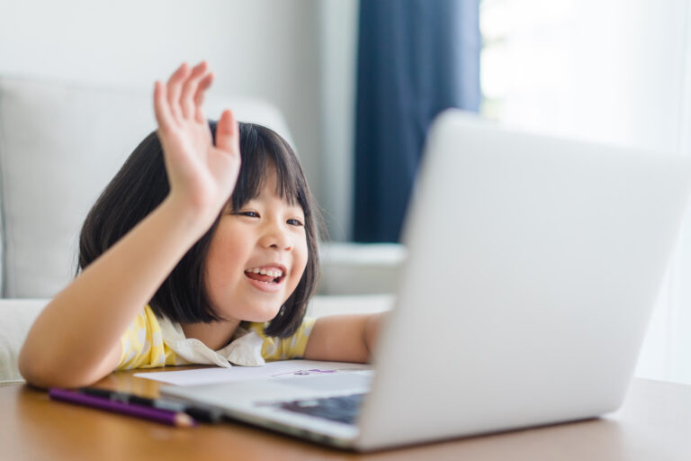 아무렇게나 시작할 수 없는 아이들 영어 학습, 아이들을 위한 영어 학습을 시작하는 방법에 대해 알아봅시다.