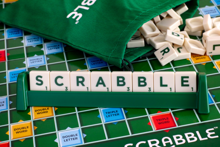 Jak grać w Scrabble?